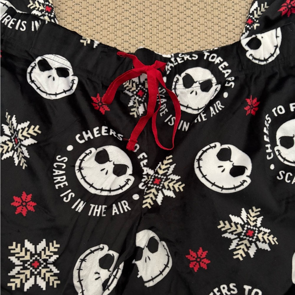 Pajama pants womens new size M 8-10 “Cheers to fears” polyester Disney cuffed